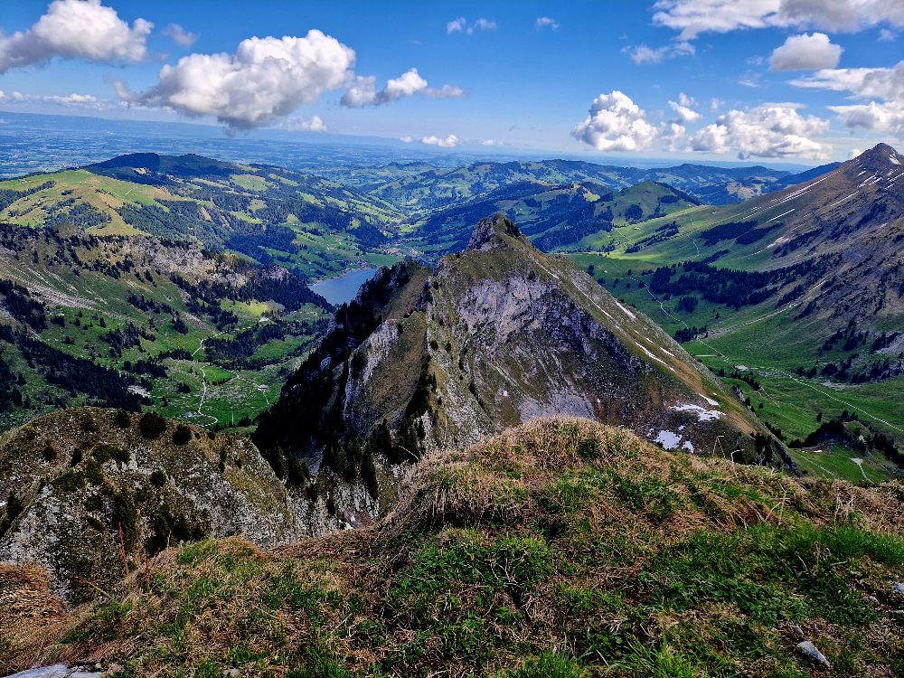 4.%20Aussicht%20im%20steilen%20Gel%C3%A4nde 4.%20Aussicht%20im%20steilen%20Gel%C3%A4nde
